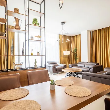 Enjoy Comfy Villa
